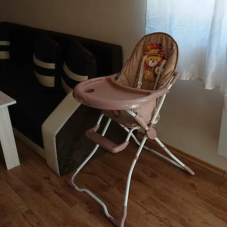 апартамент Lion 7 Apartment *