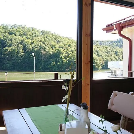 апартамент Lion 7 * Tryavna